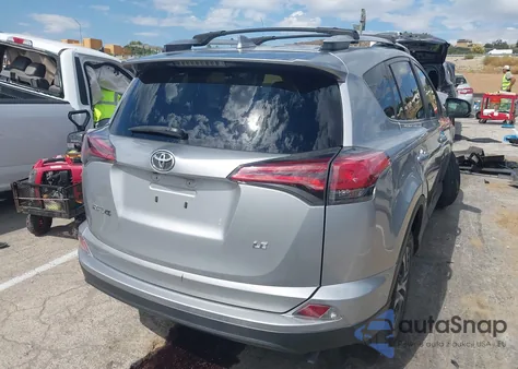 2016 Toyota Rav4 Le z USA, uszkodzony, nr VIN 2T3ZFREV7GW302261
